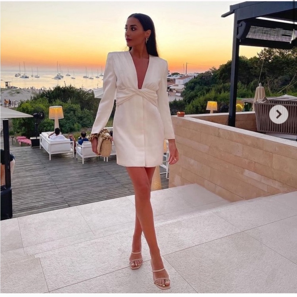 ZARA White Draped Blazer V-neckline Padded Shoulder Jacket Blazer Dress $129.00